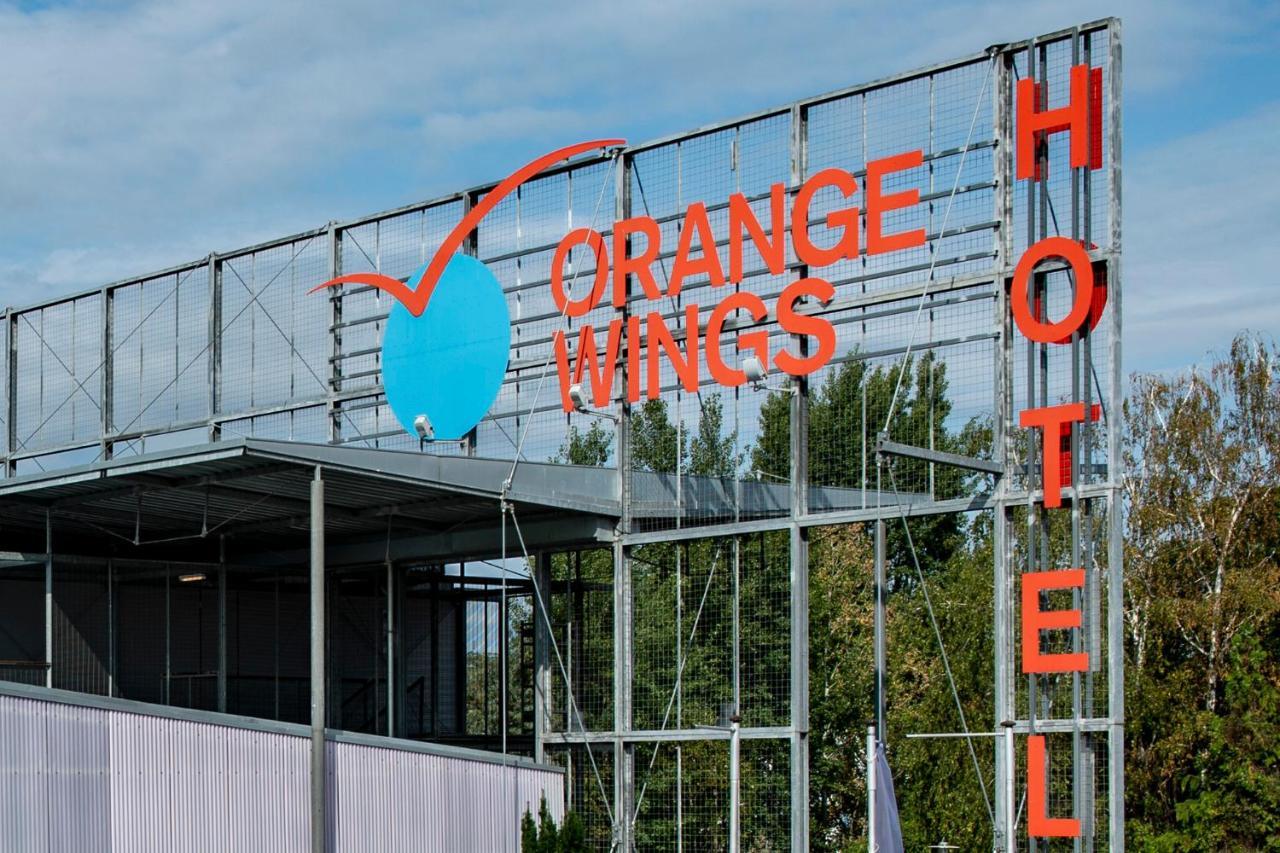 Orange Wings Krems Hotell Exteriör bild